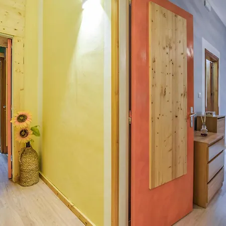 Lovely In With Kitchen *