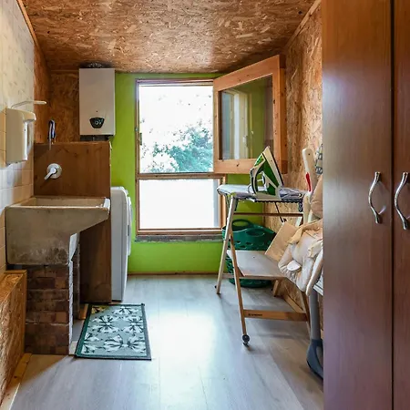 Semesterbostad Lovely In With Kitchen Sessa Cilento