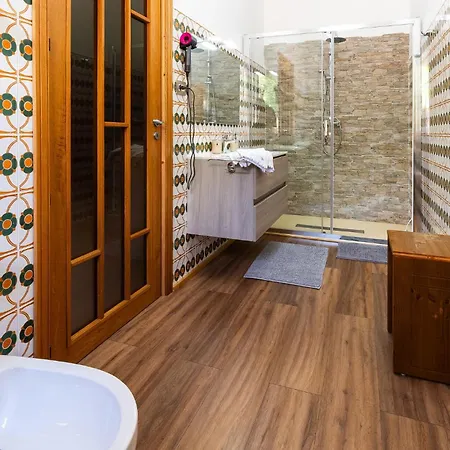 Lovely In With Kitchen Semesterbostad *